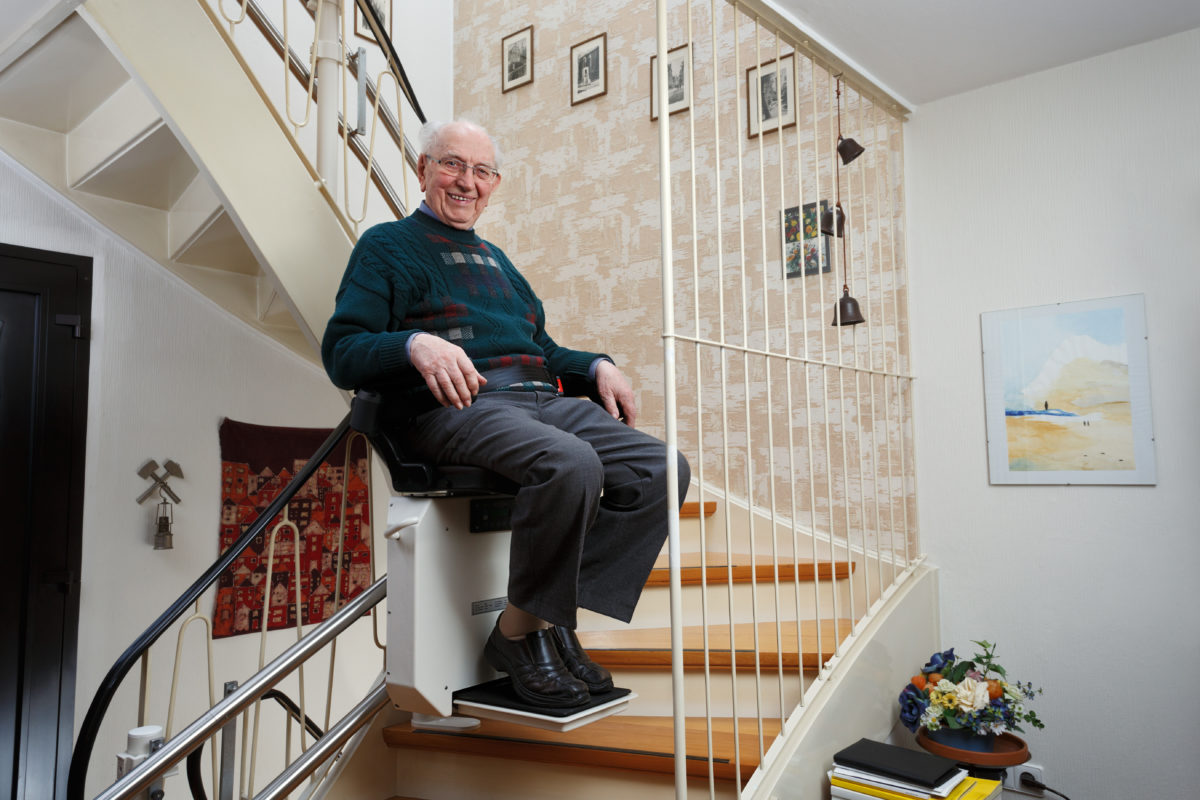 Demonstration of a curved stairlift