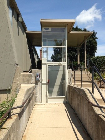 Enclosed Wheelchair lift with plexi-glass by HomeLift