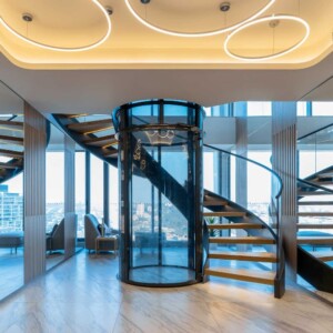 PVE52 pneumatic vacuum Wheelchair Elevator